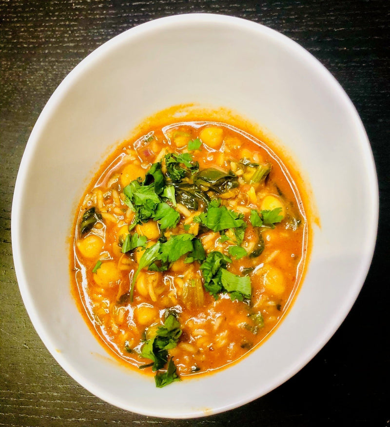 Indischer-Kichererbsen-Eintopf-mit -Curry-und-hermina-tomatensauce
