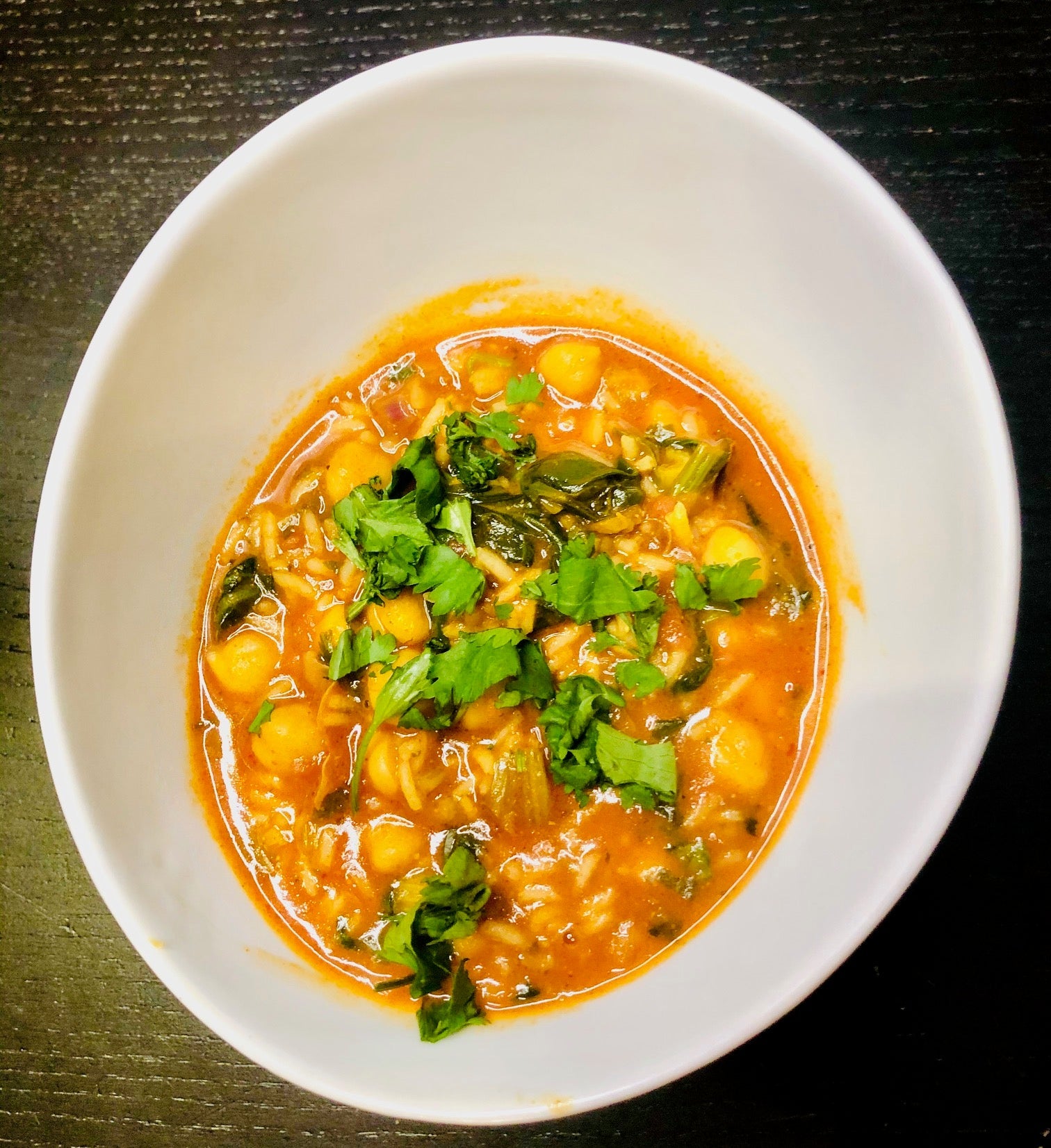 Indischer-Kichererbsen-Eintopf-mit -Curry-und-hermina-tomatensauce