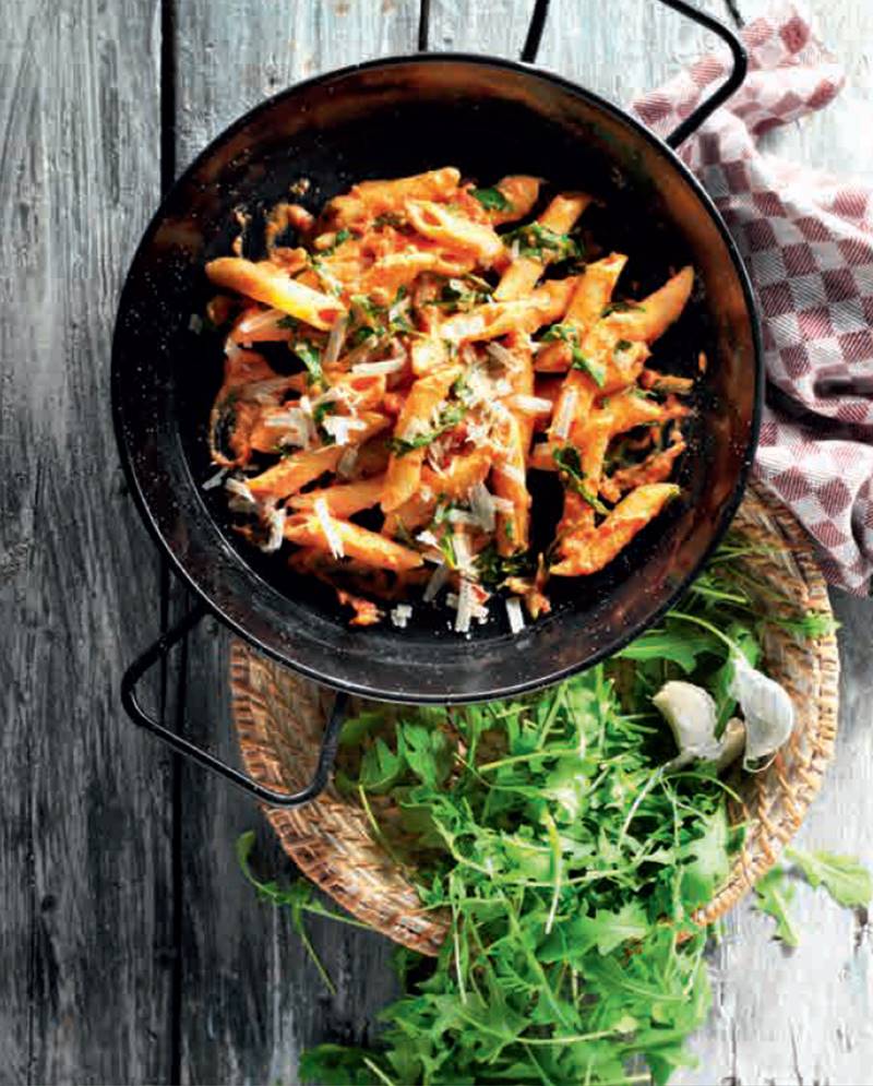 Pasta-mit-Ricotta-Rucola-hermina-tomatensauce