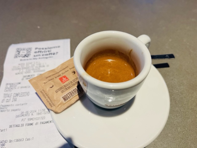 Espresso-Autogrill-Reise-Italien-hermina-tomatensauce