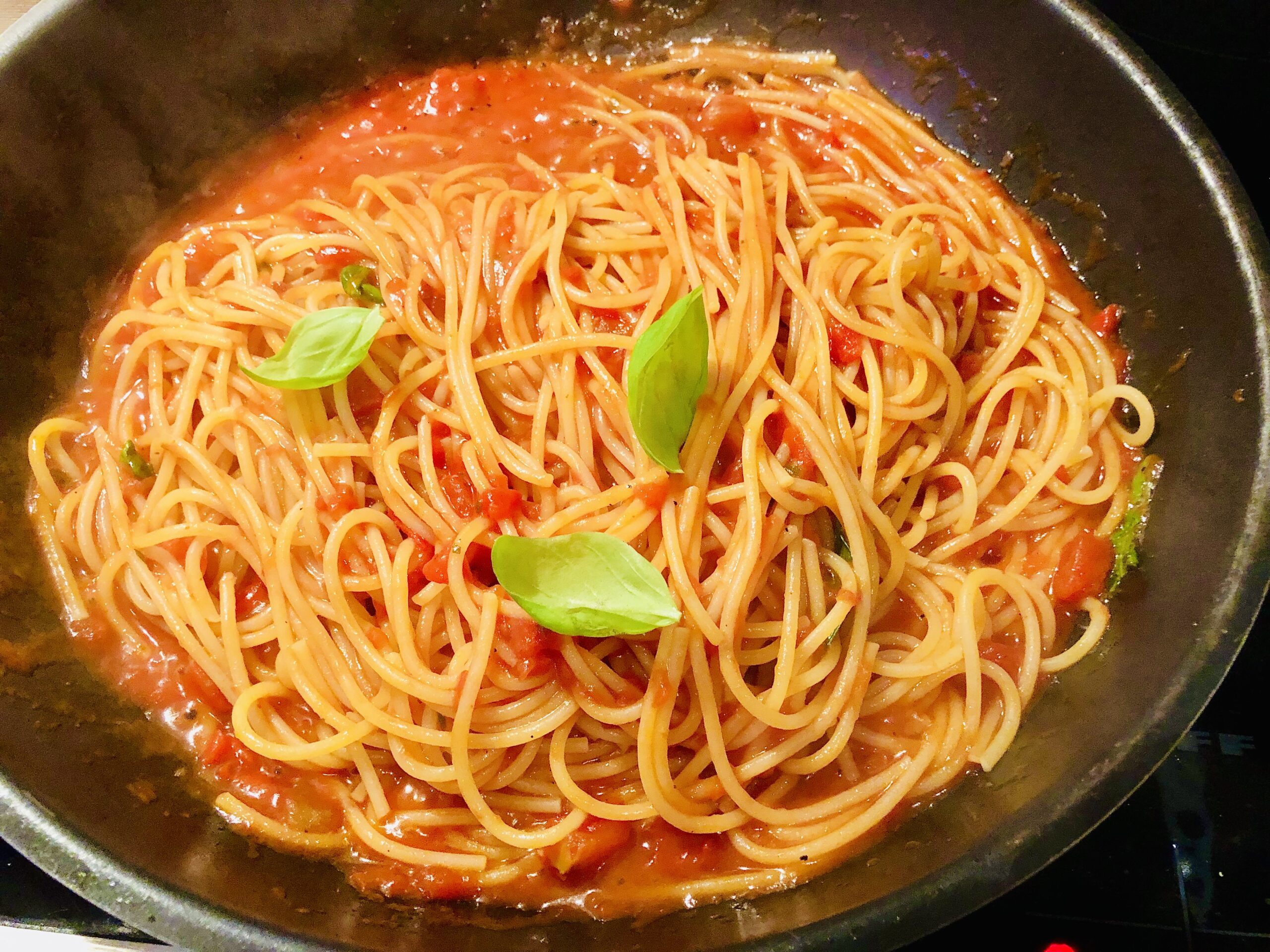 Spaghetti-mit-Salsa-Paradiso-Pikant-hermina-tomatensauce